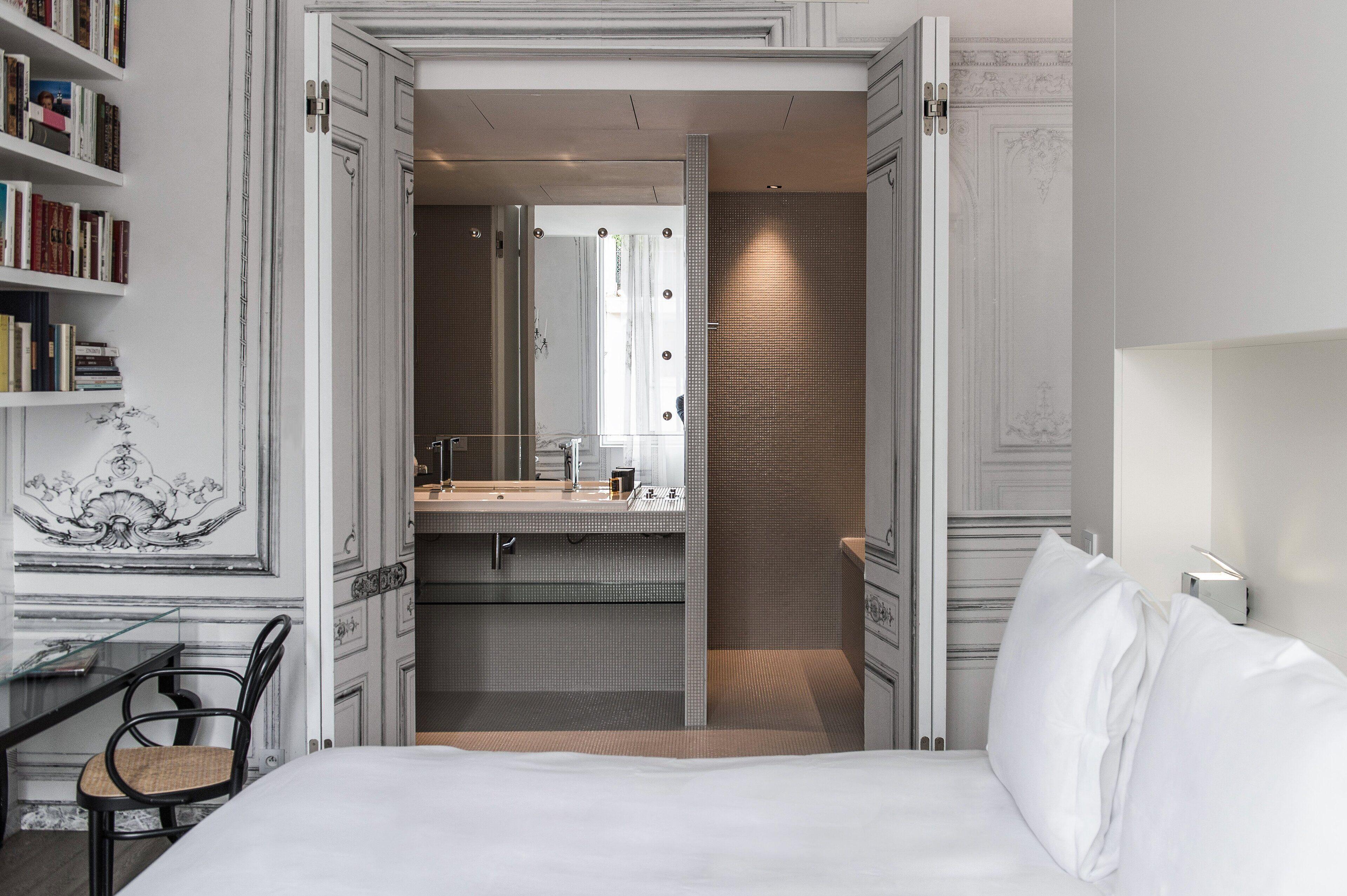Hotel La Maison Champs Elysees Paris