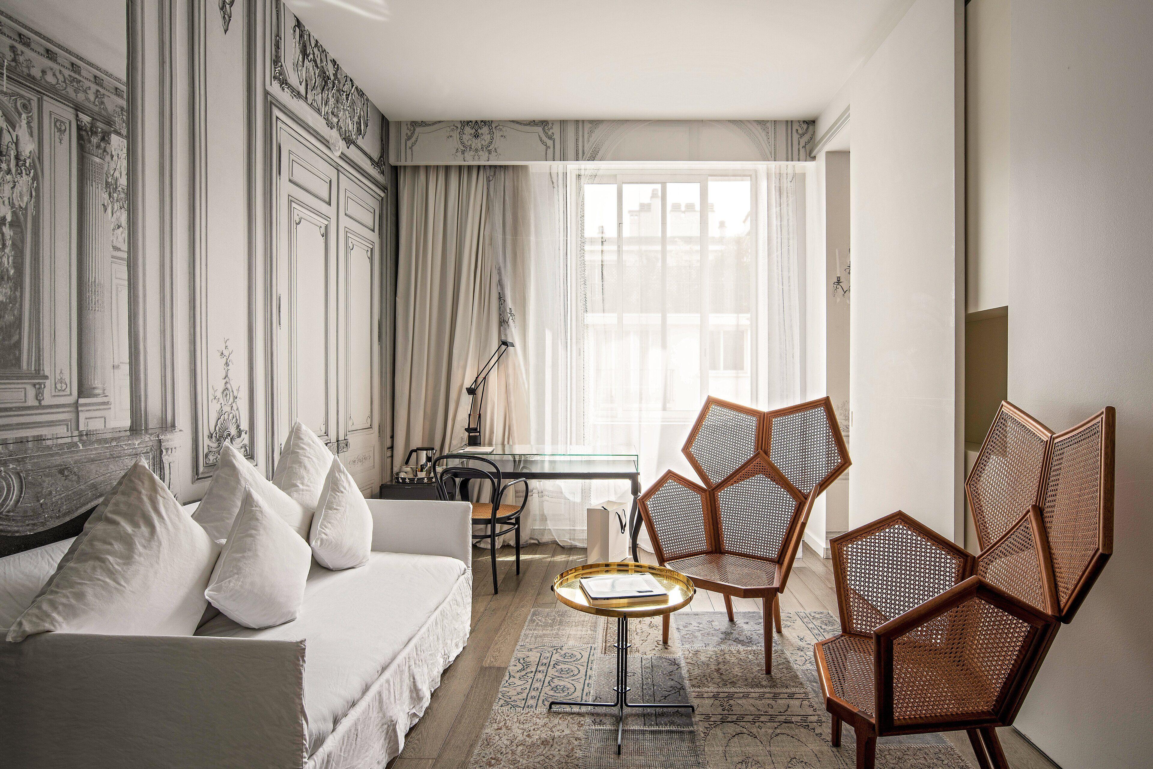 La Maison Champs Elysees Paris