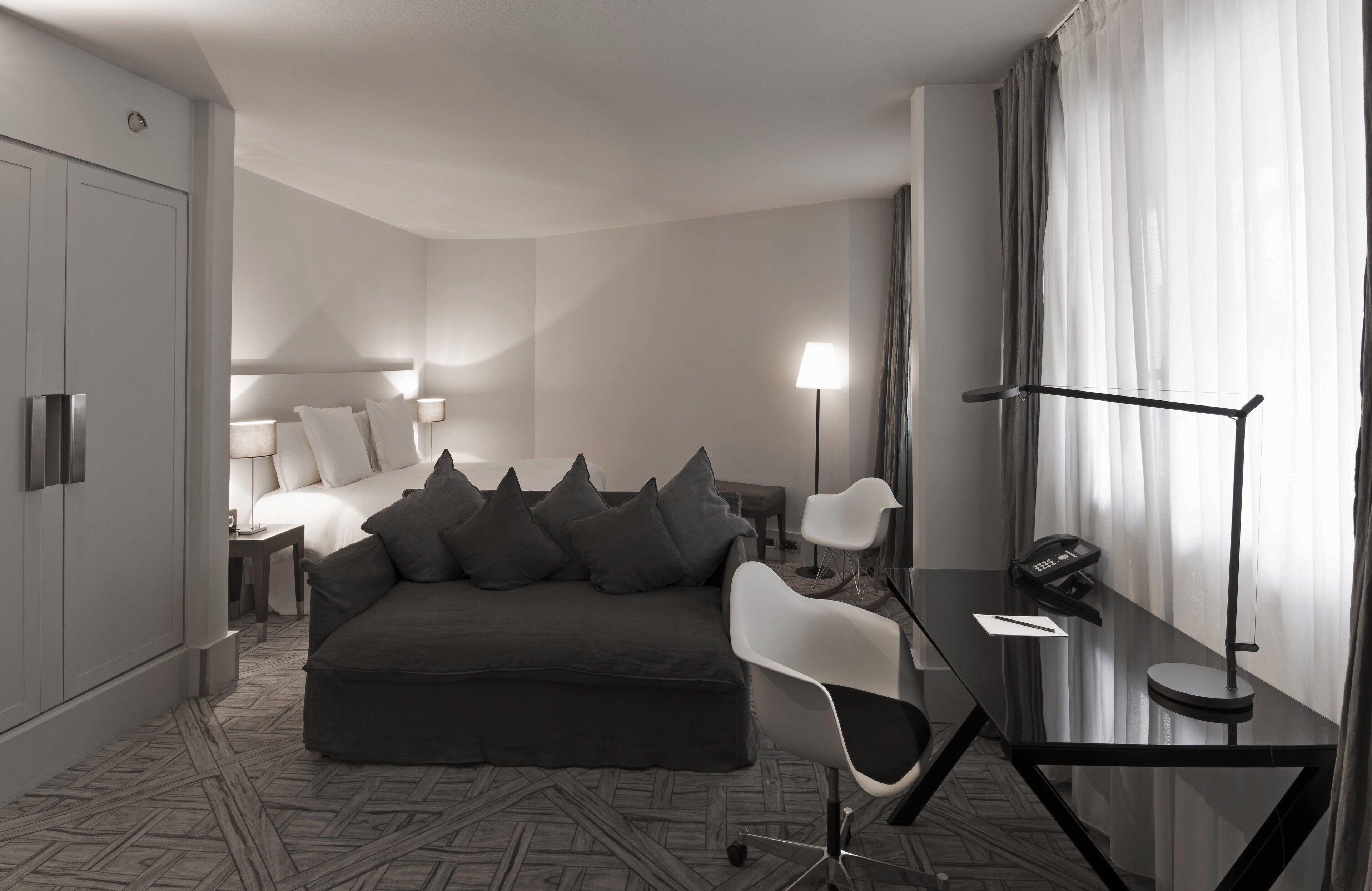 La Maison Champs Elysees Paris