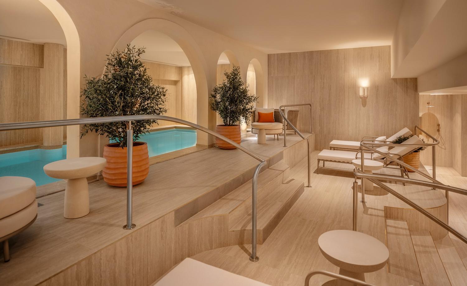 Hotel La Maison Champs Elysees