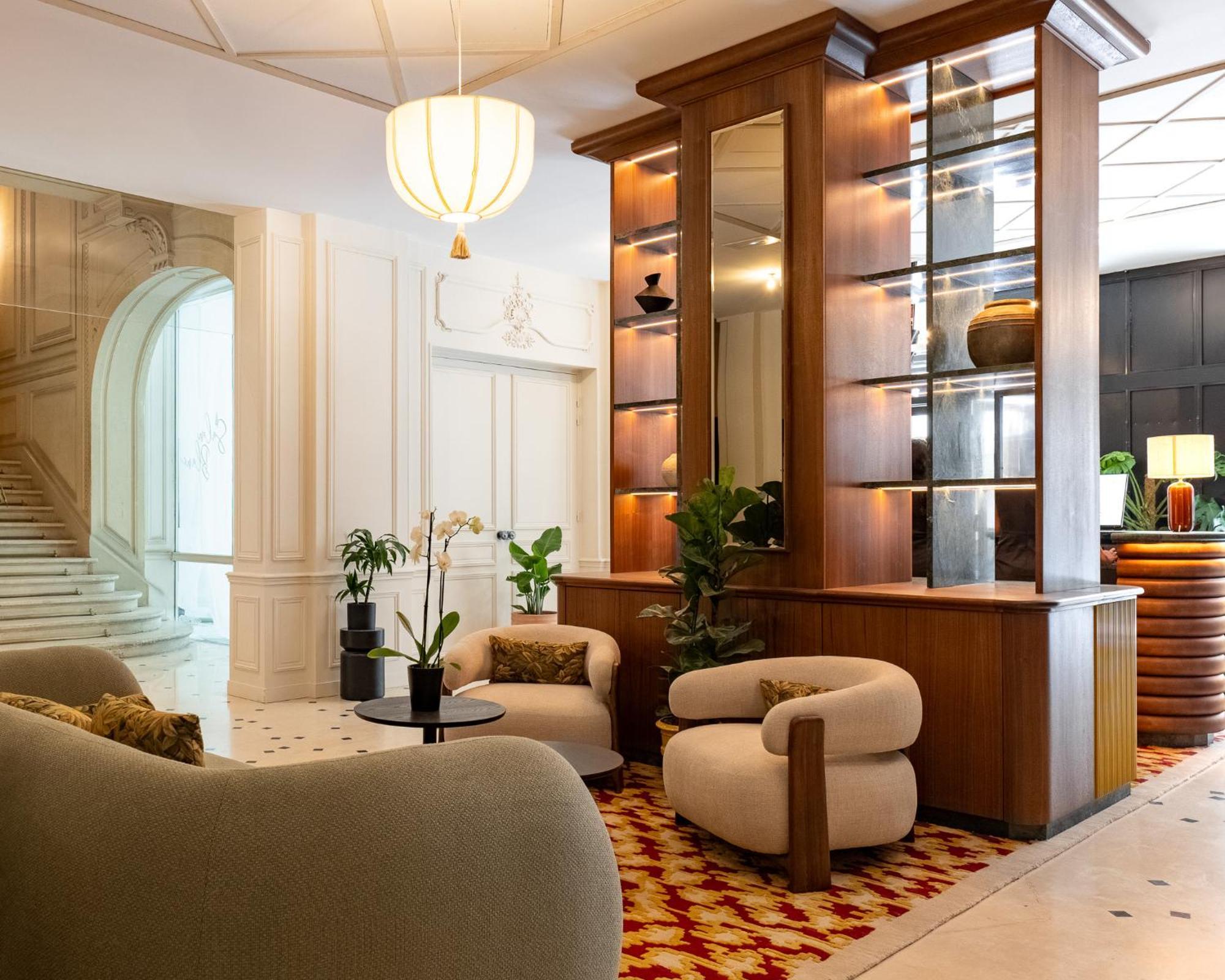 Hotel La Maison Champs Elysees Paris