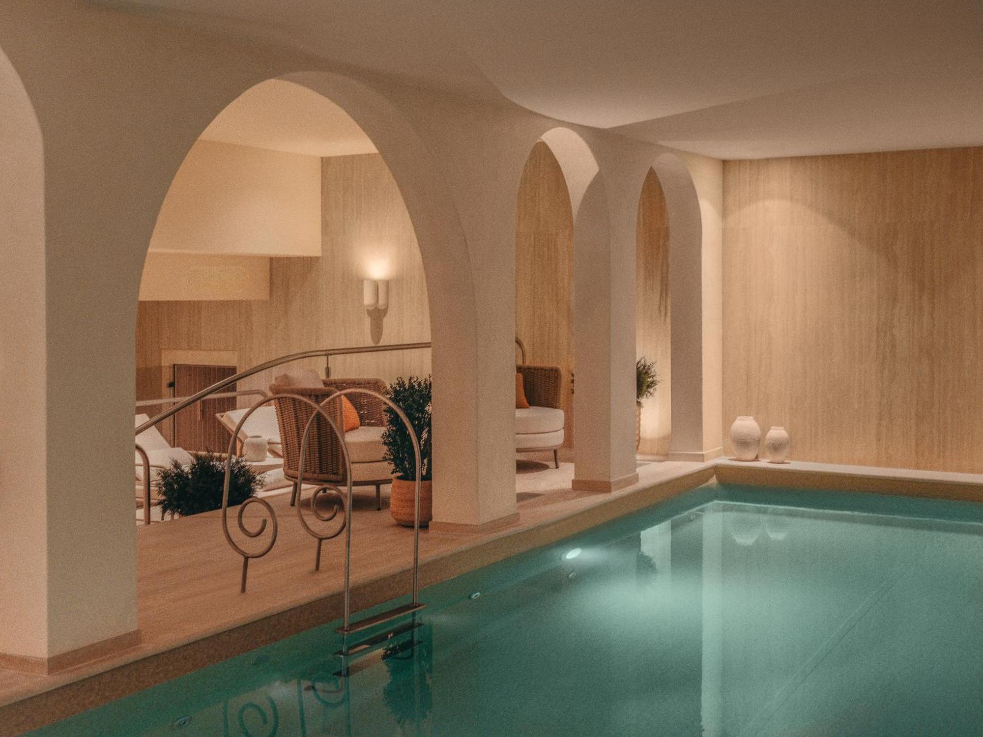 Hotel La Maison Champs Elysees 5*
