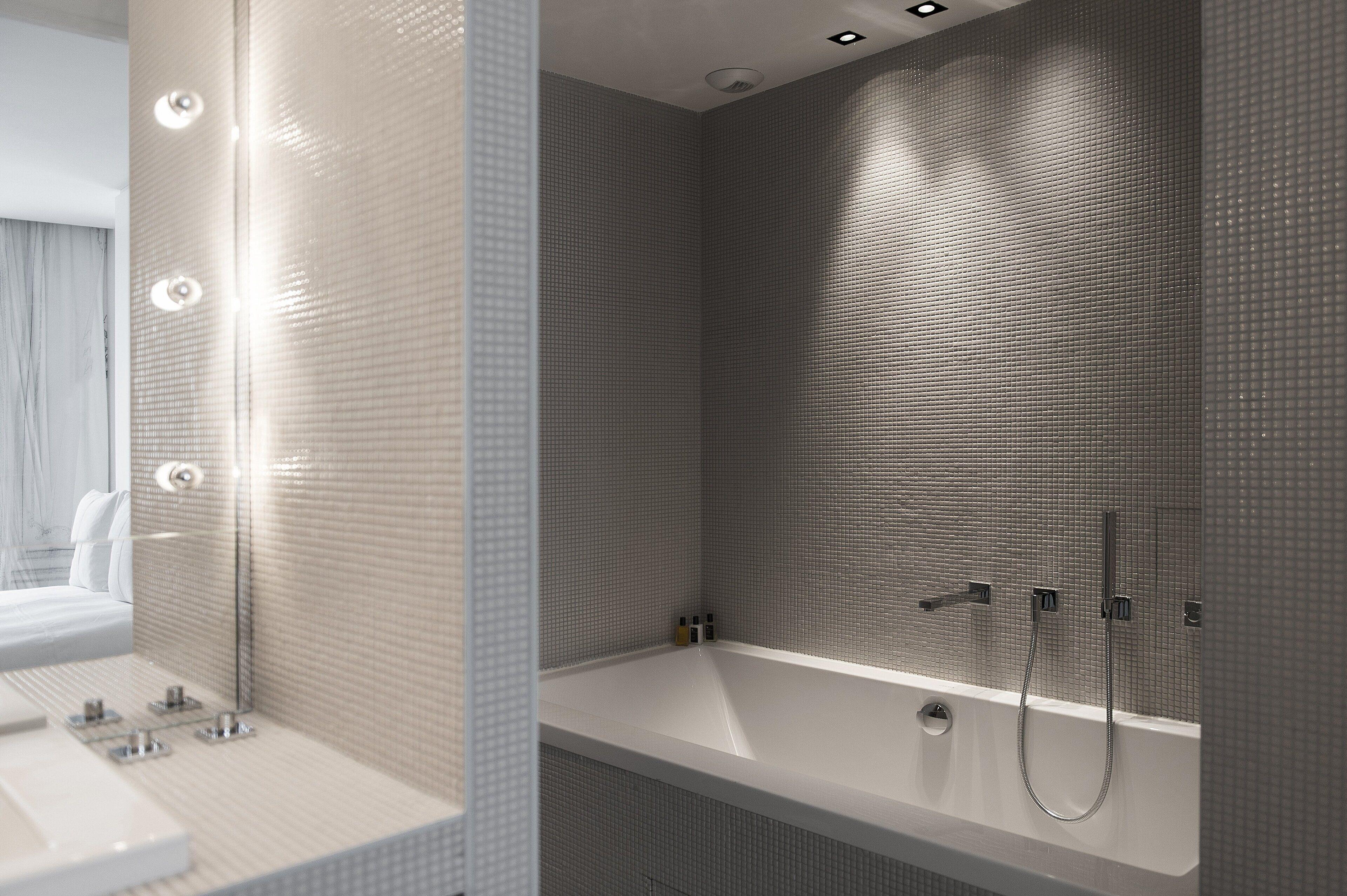 Hotel La Maison Champs Elysées 5*